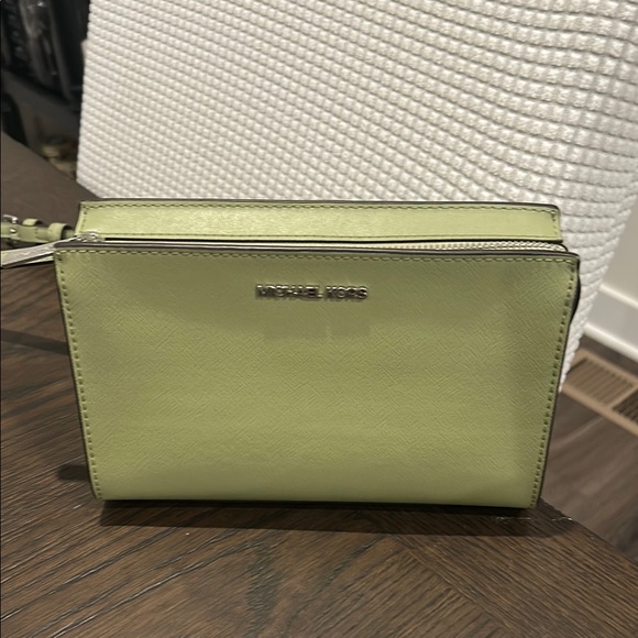 Michael Kors Sage Green Crossbody Bag - Picture 1 of 4